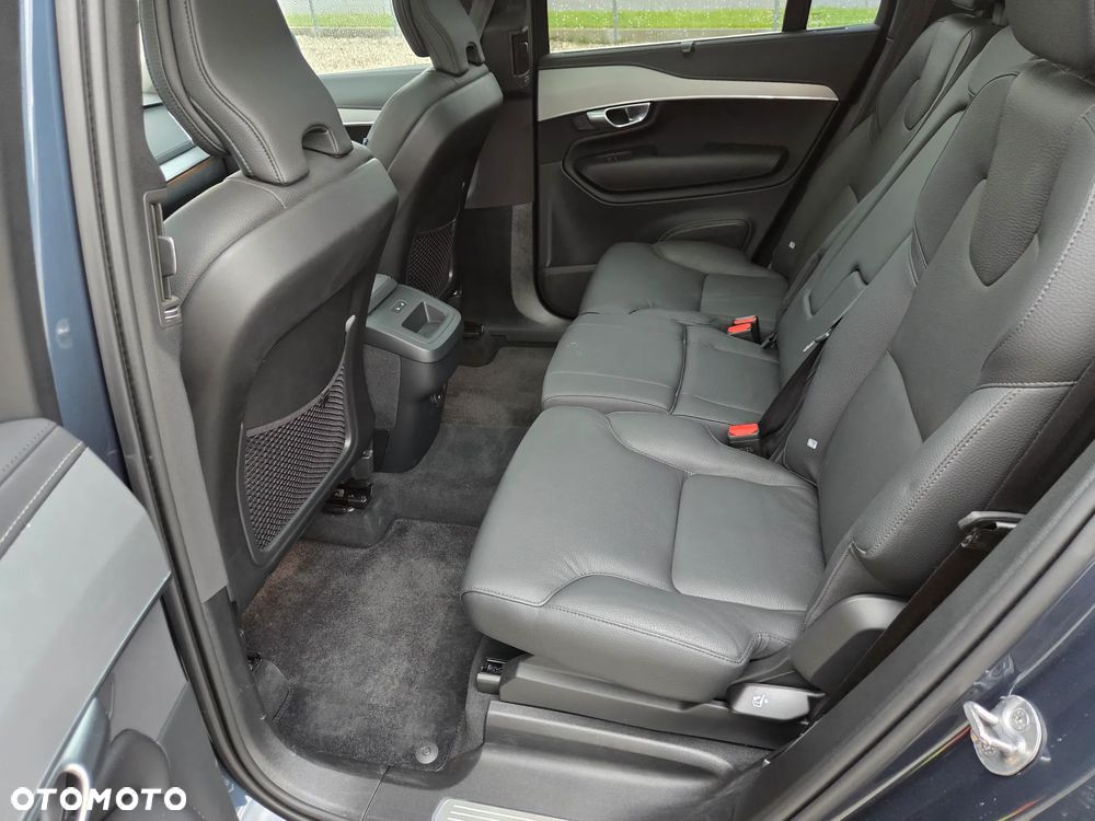 Volvo XC 90 B5 D AWD Plus Bright - 21