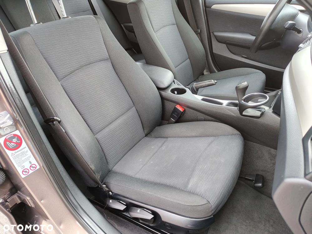 BMW X1 sDrive18d - 35