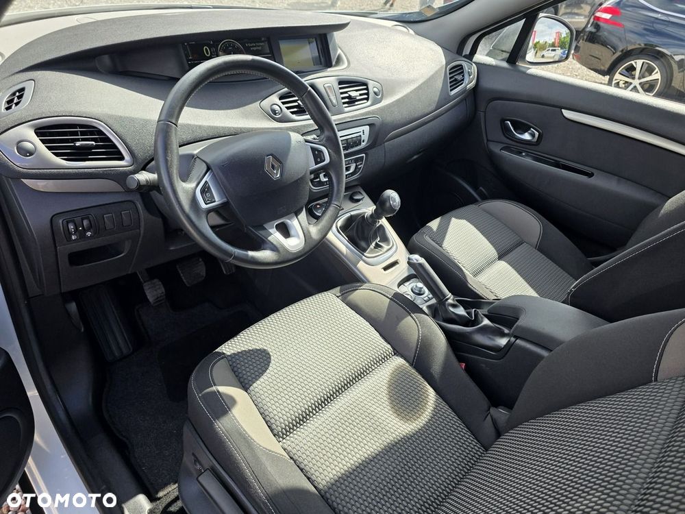 Renault Scenic 1.6 16V 110 Dynamique - 26