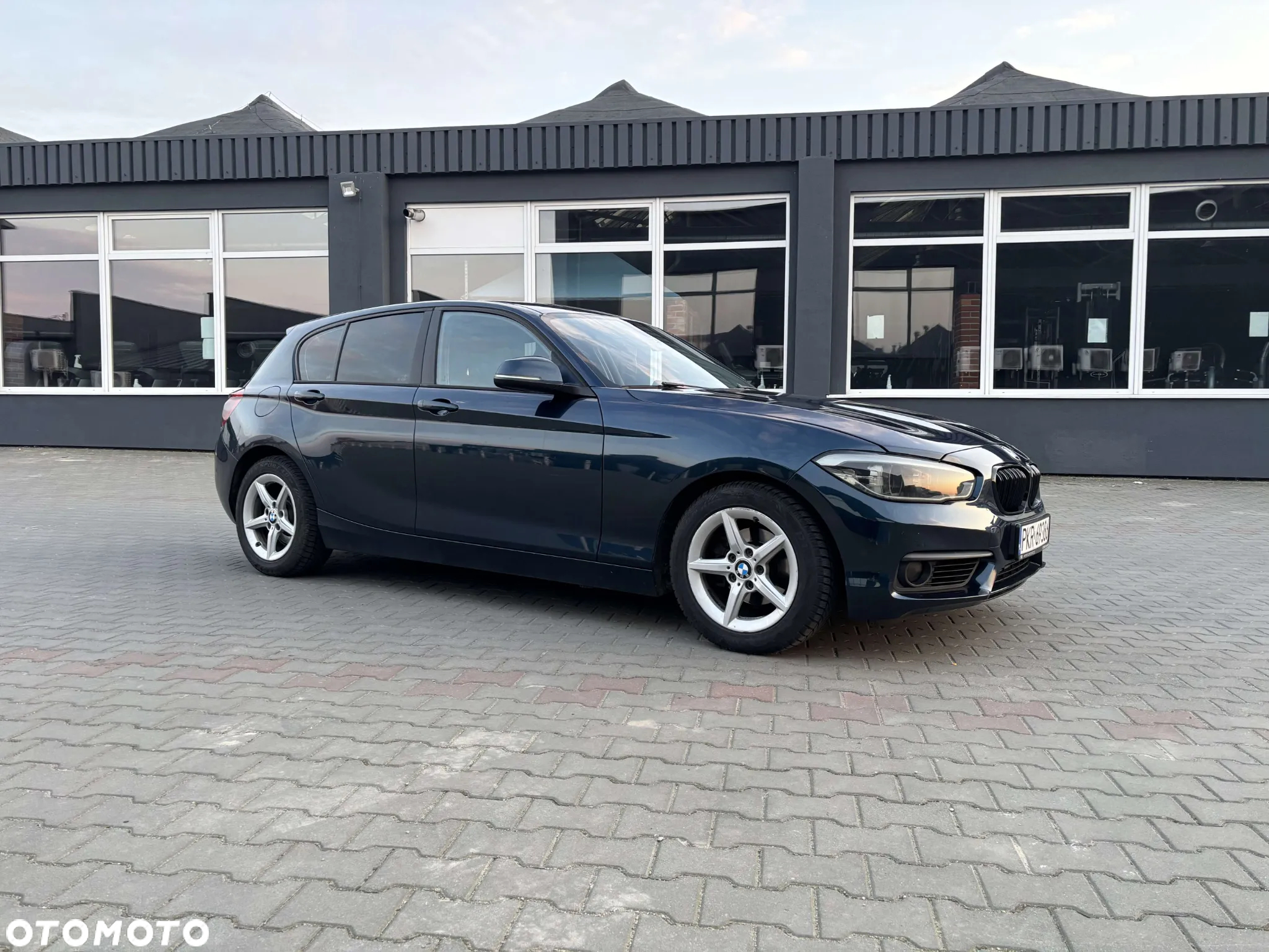 BMW Seria 1 116d EfficientDynamics - 10