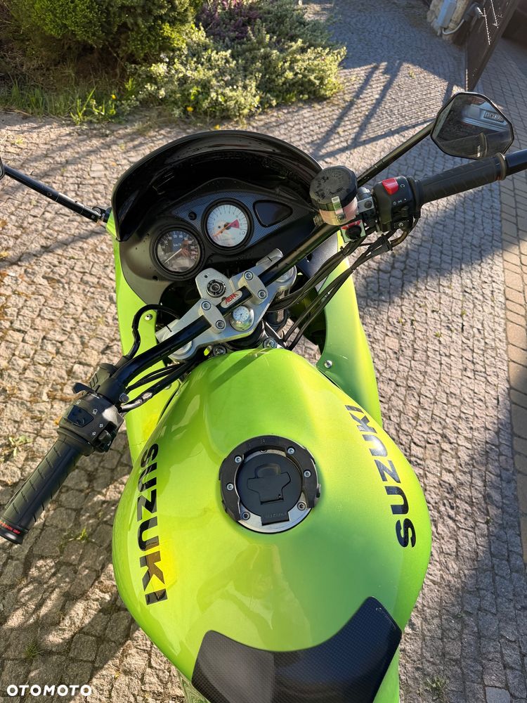 Suzuki SV - 4