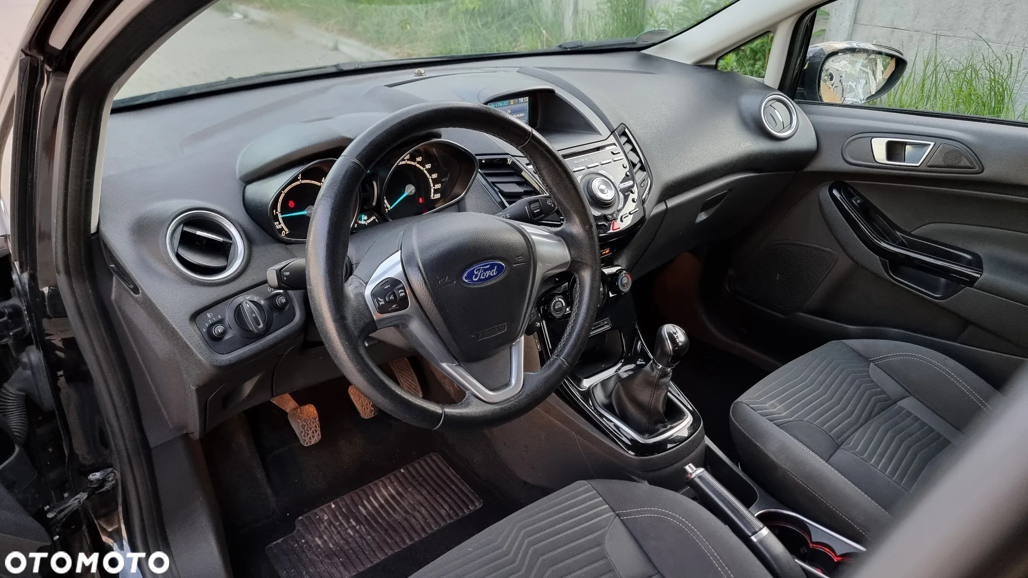 Ford Fiesta 1.6 TDCi Titanium - 24