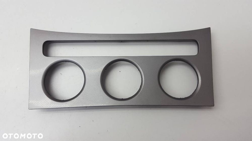 DEKOR RAMKA BIEGÓW RADIA VW PASSAT B6 2006 EU - 2