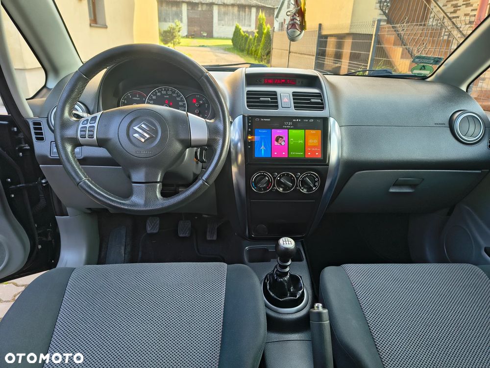 Suzuki SX4 - 11