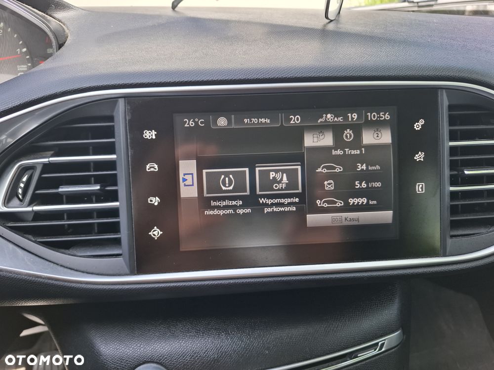 Peugeot 308 1.6 BlueHDi Allure S&S - 9