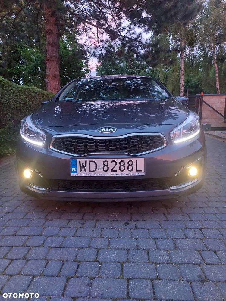 Kia Ceed 1.6 GDI Business Line - 14