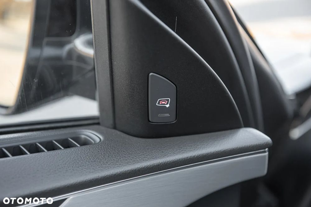 Audi A8 4.0 TFSI cylinder on demand quattro tiptronic - 11