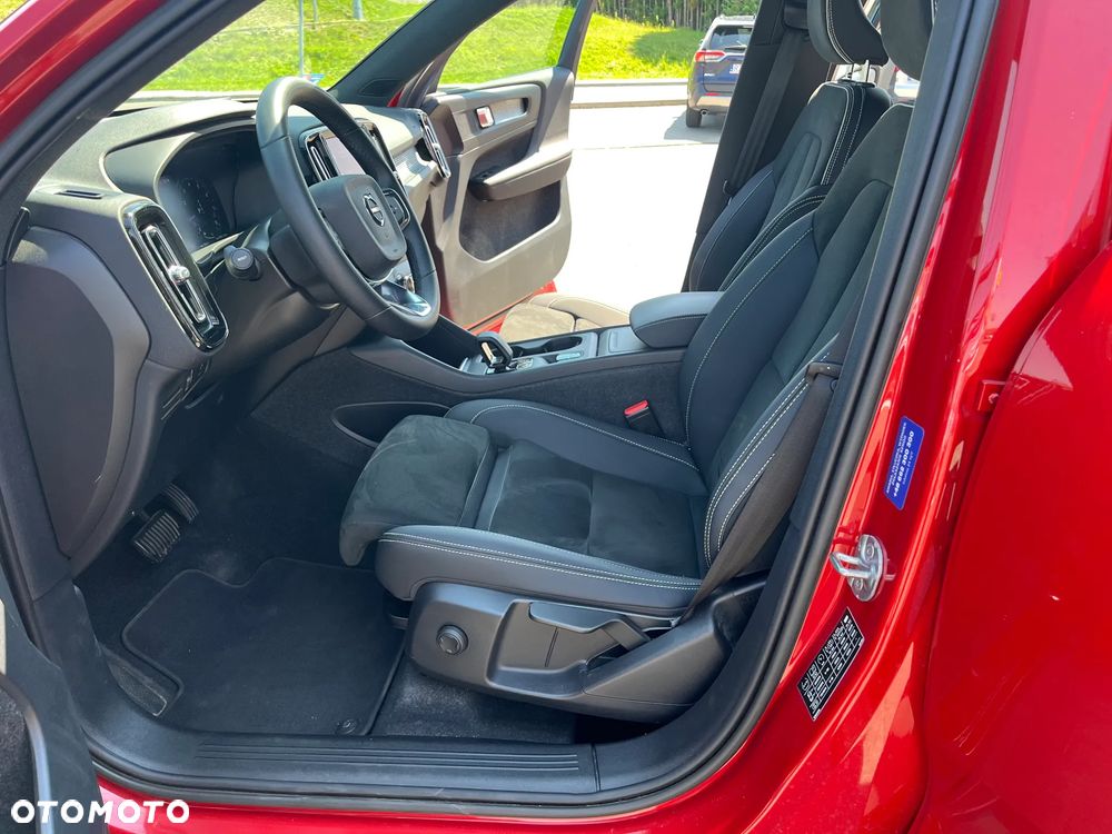 Volvo XC 40 - 30