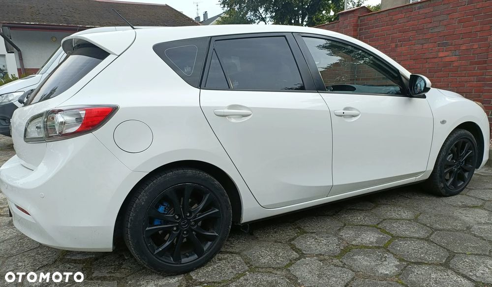 Mazda 3 2.0 Exclusive + - 3