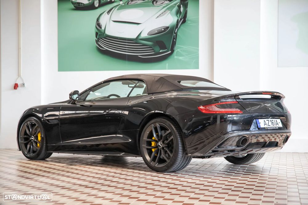 Aston Martin Vanquish Volante Touchtronic 3 Carbon Black - 3