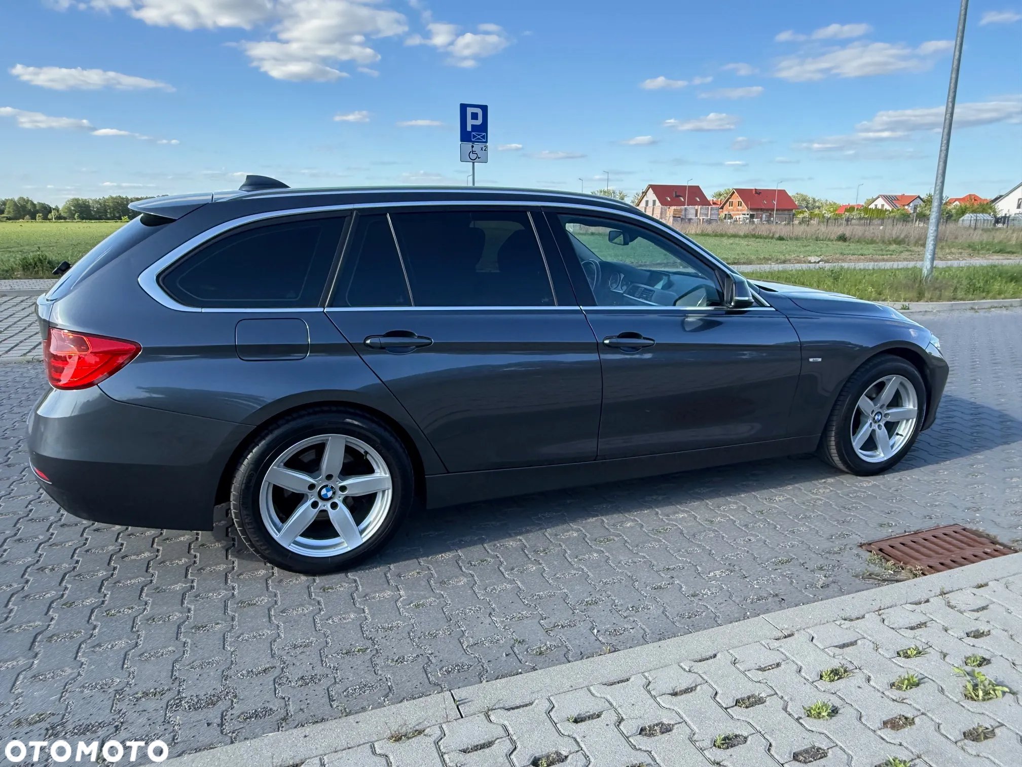 BMW Seria 3 320d Touring xDrive Modern Line - 4