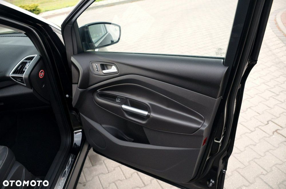 Ford Kuga - 24