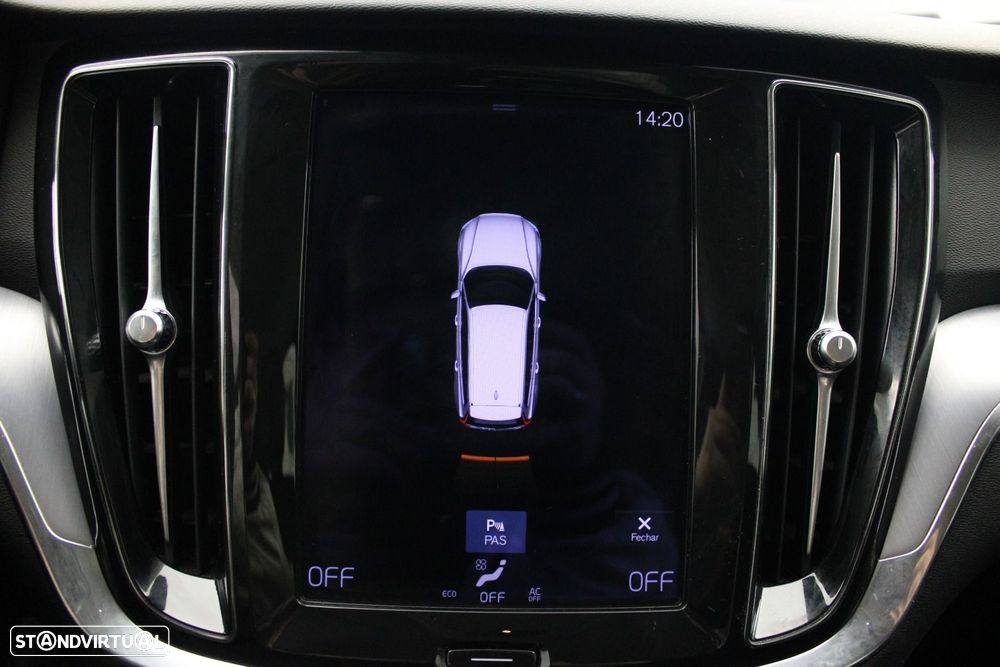 Volvo V60 2.0 T6 AWD TE R-Design Expression — fotografia 19
