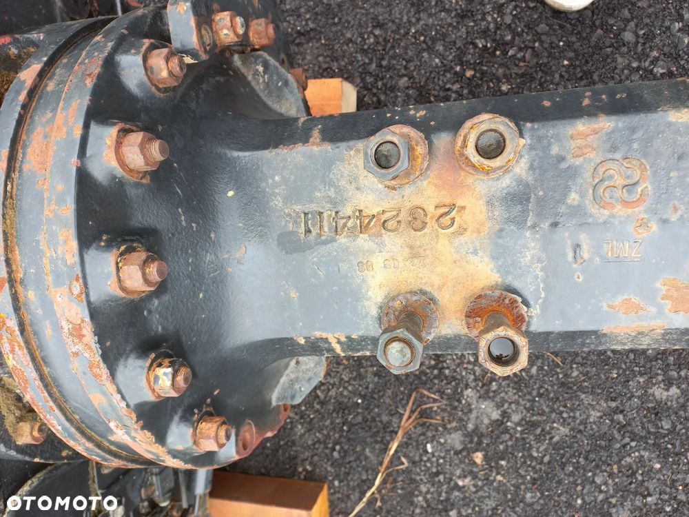 Most obudowa mostu przód tył ,zwolnica,zwrotnica,układ planetarny,atak,koło ataku wałek,półoś explorer,titan,antares,same,lamborghini,hurlimann,deutz,agroplus,agrosun,agrotron,silver,formuła,master,racing,premium,r774,0.467.473.0 ,01127250/20 ,445.4410.0 ,2324411 ,202.3111.0 ,25544100 ,91071140 ,9107.110.0, 269.4330.0 ,275.4356.0 ,255.3110.0 ,270.4741.0 ,.91311100 . 0.008.3208.0 , 0.008.3210.3,269.4331.0, 27244100. - 9