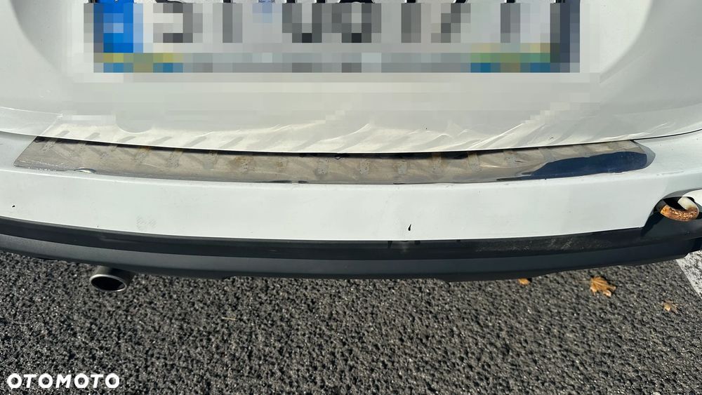 Dacia Duster 1.6 SCe Laureate S&S - 7