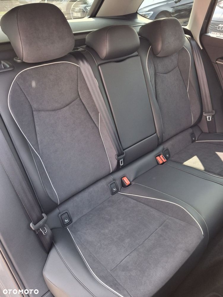 Volkswagen Passat - 19