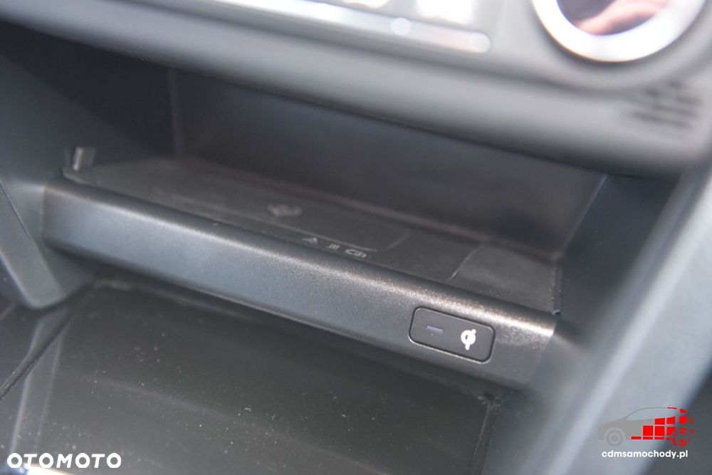 Kia XCeed - 36