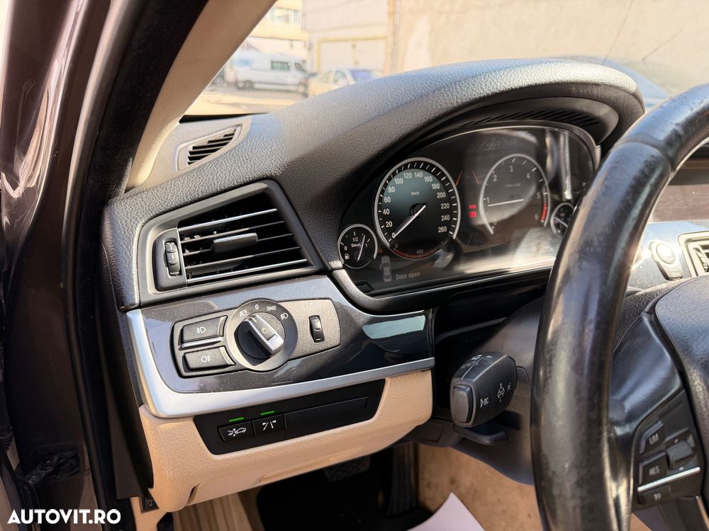 BMW Seria 5 525d Aut. Modern Line - 6