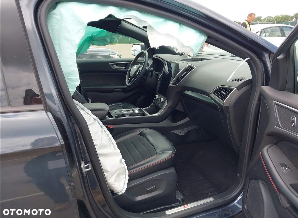 Ford Edge - 10