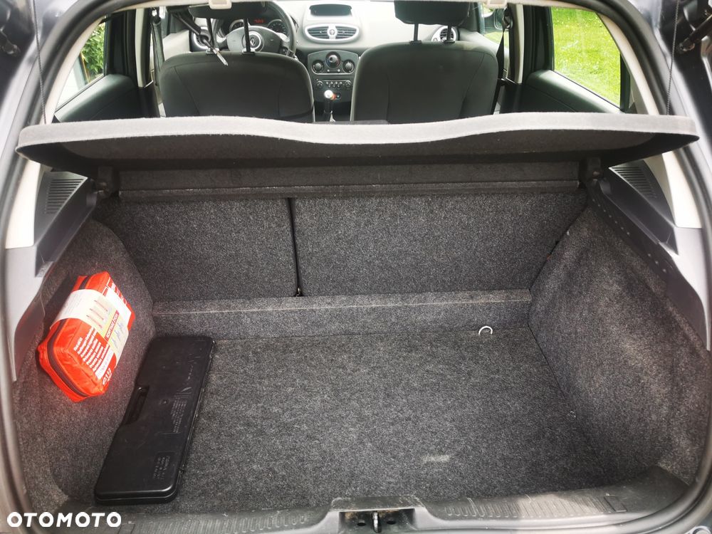 Renault Clio - 6