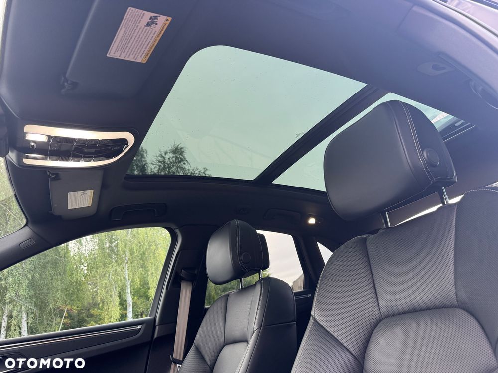 Porsche Macan Standard - 24