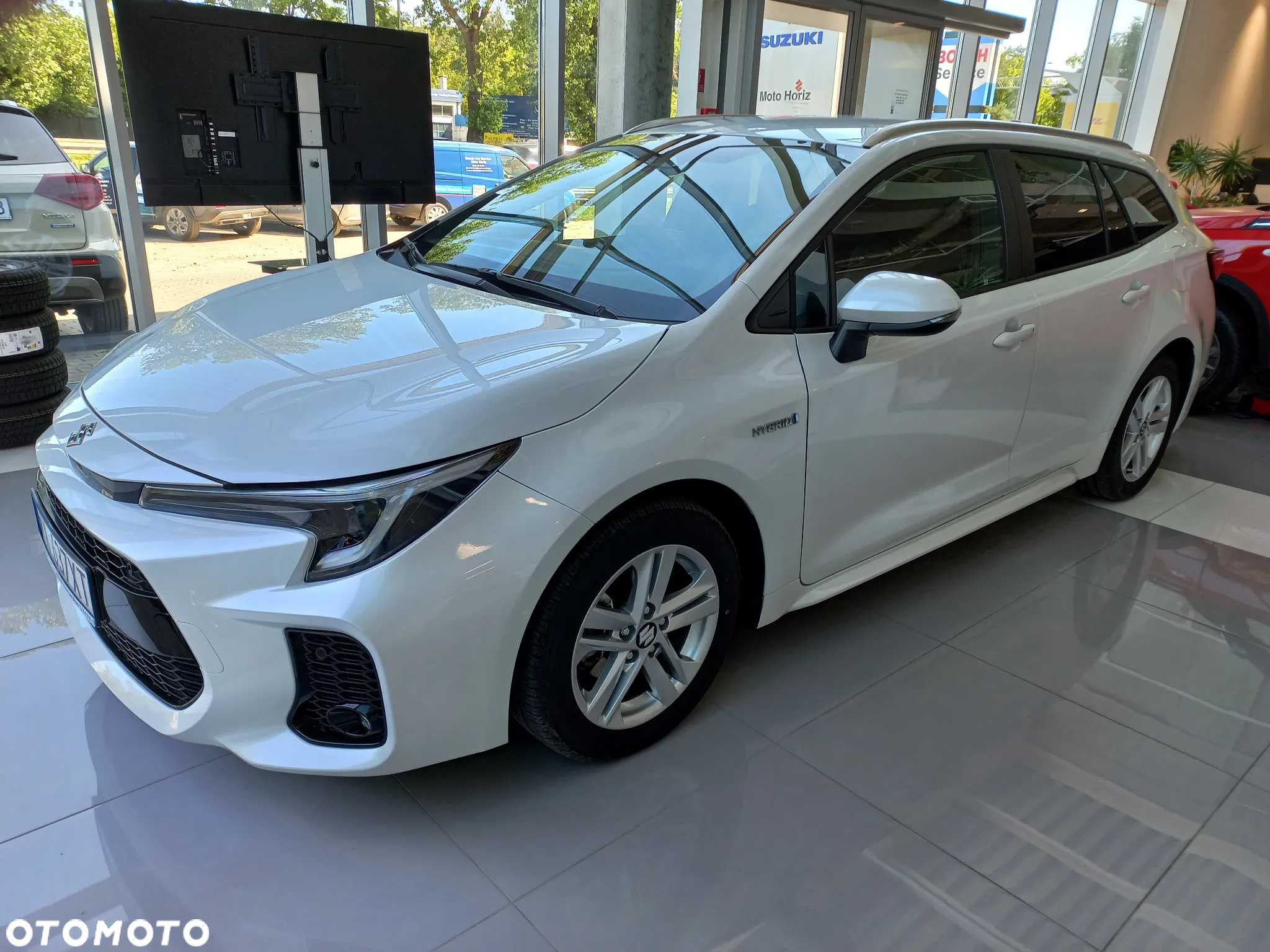 Suzuki Swace 1.8 Hybrid Elegance CVT - 2
