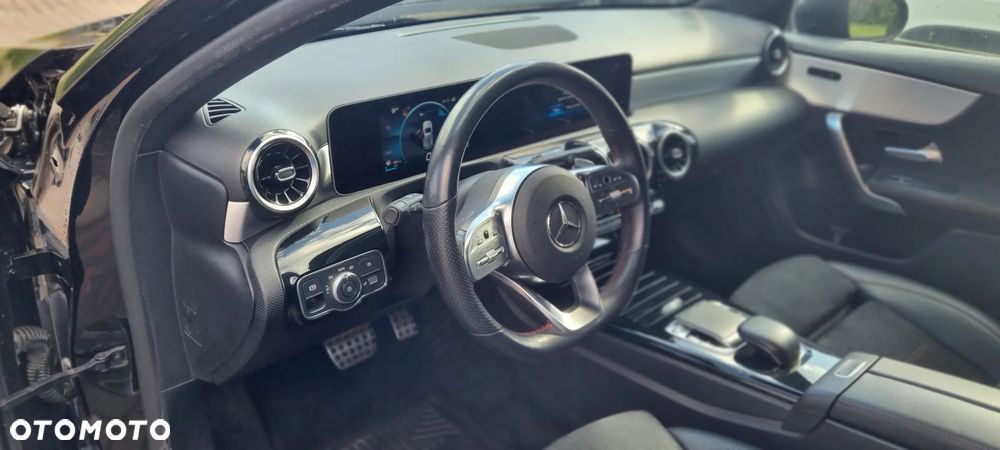 Mercedes-Benz Klasa A 200 d 8G-DCT AMG Line - 14