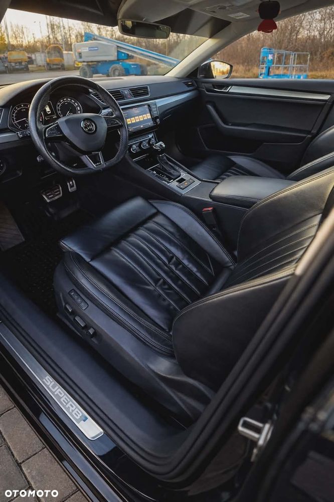 Skoda Superb 2.0 TDI DSG Style - 4