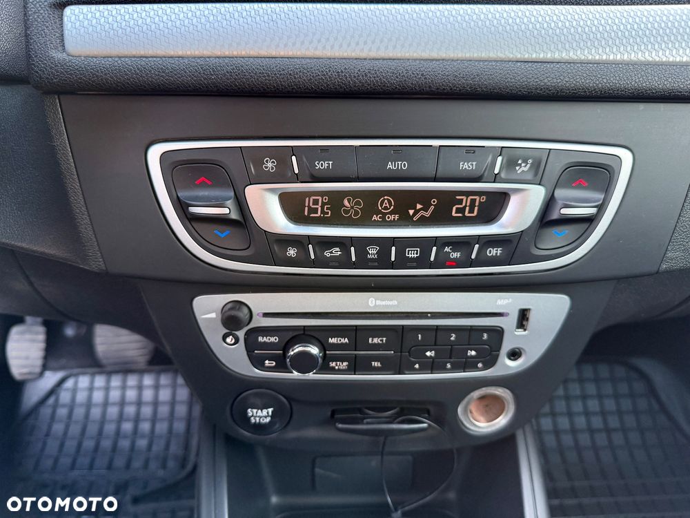 Renault Megane ENERGY TCe 115 Start & Stopp LIMITED - 28