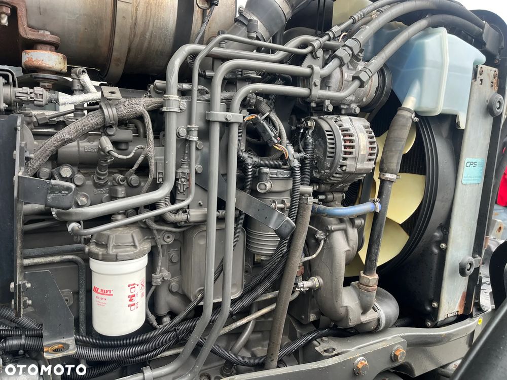 Claas Arion 650 - 13