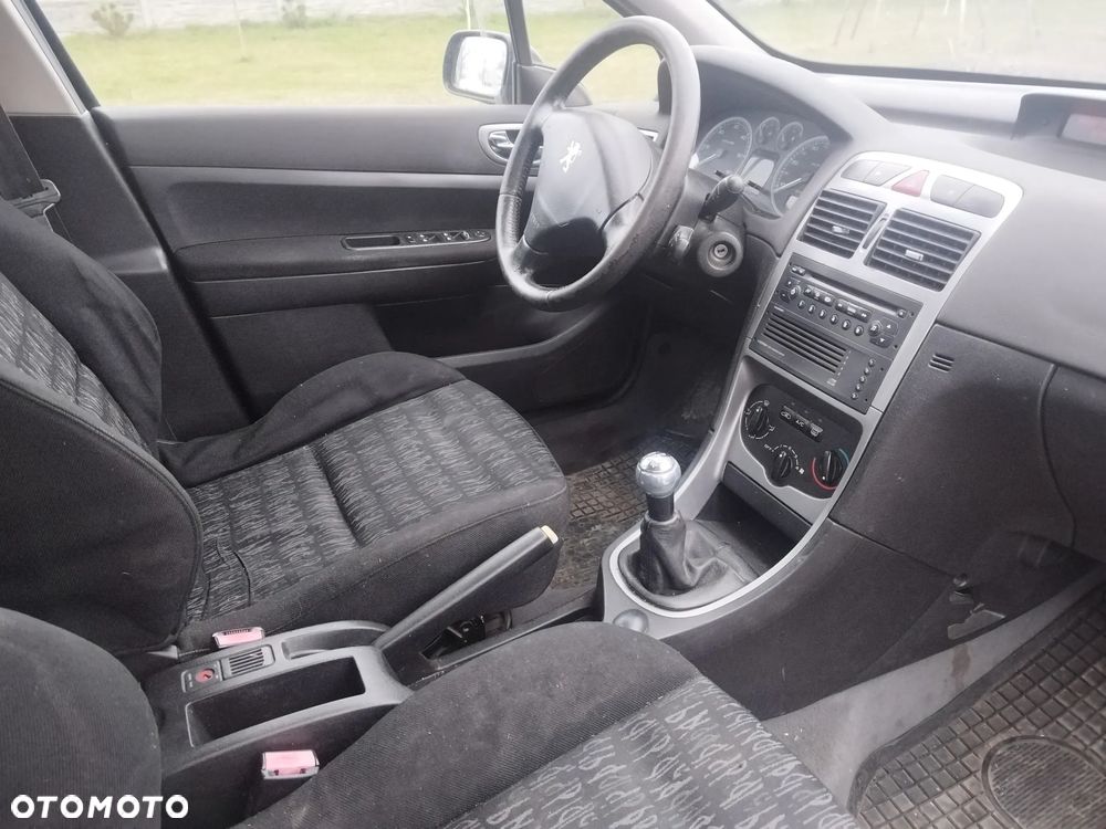 Peugeot 307 2.0 HDI XT - 5