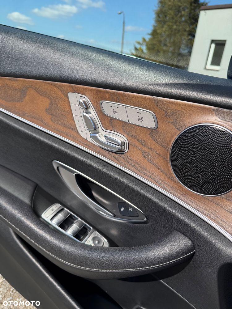 Mercedes-Benz Klasa E 220 d 4-Matic Business Edition 9G-TRONIC - 13