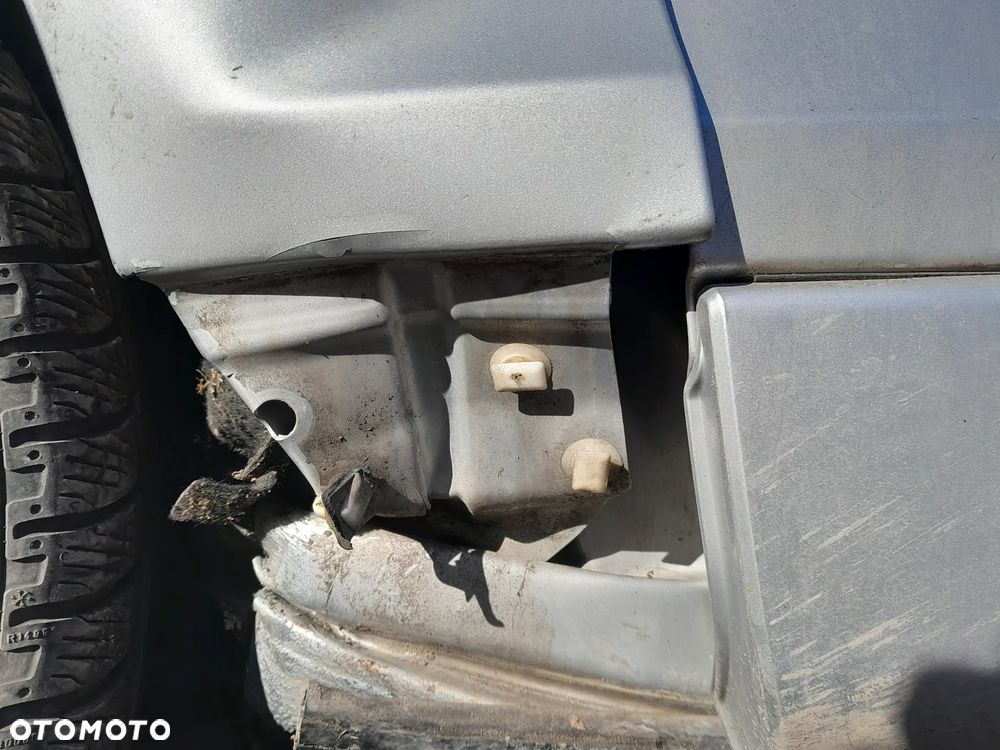 Błotnik przedni lewy AUDI Q7 4L 05-09r. LX7W - 7
