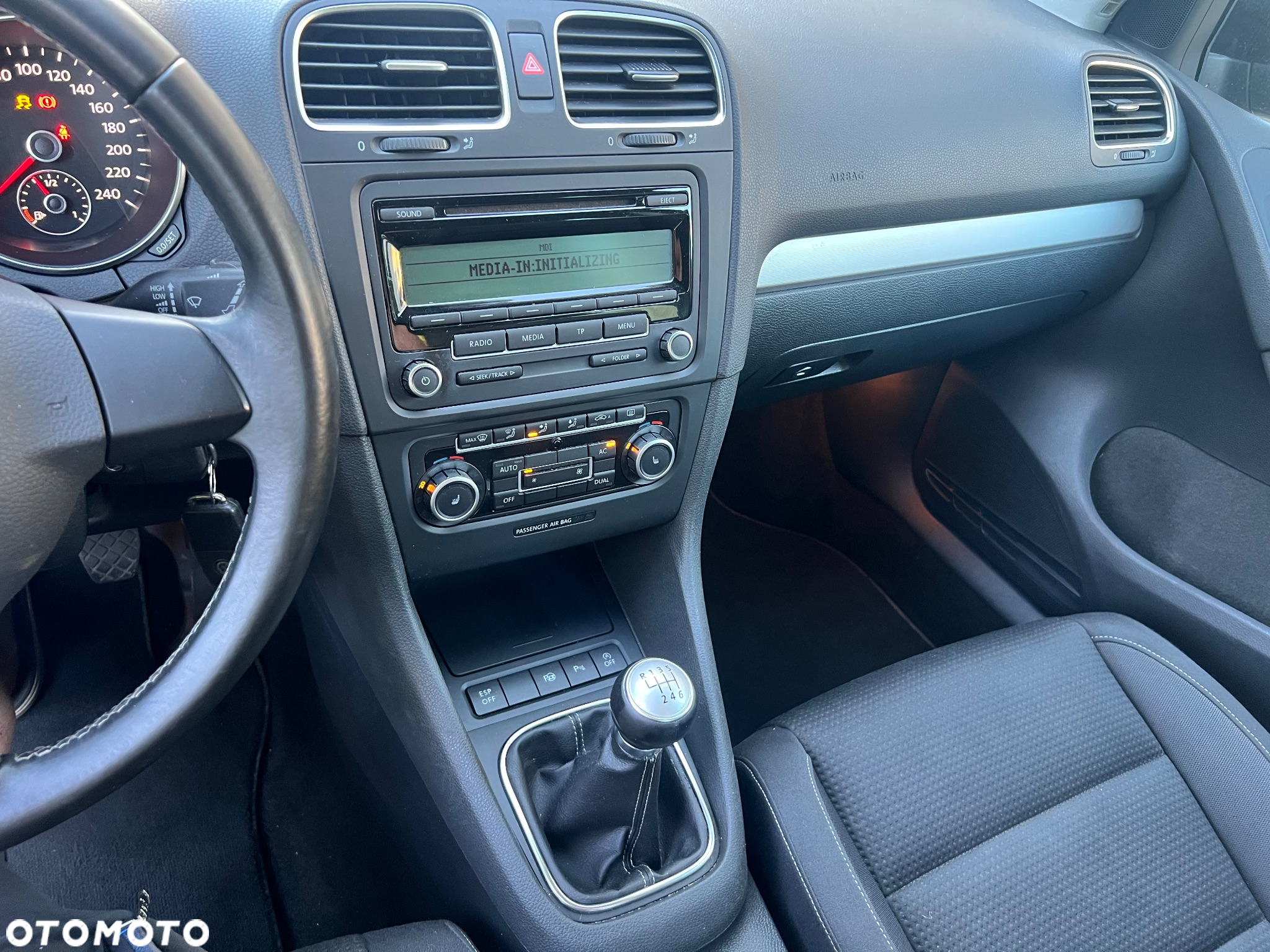 Volkswagen Golf 1.2 TSI BlueMotion Technology Team - 14