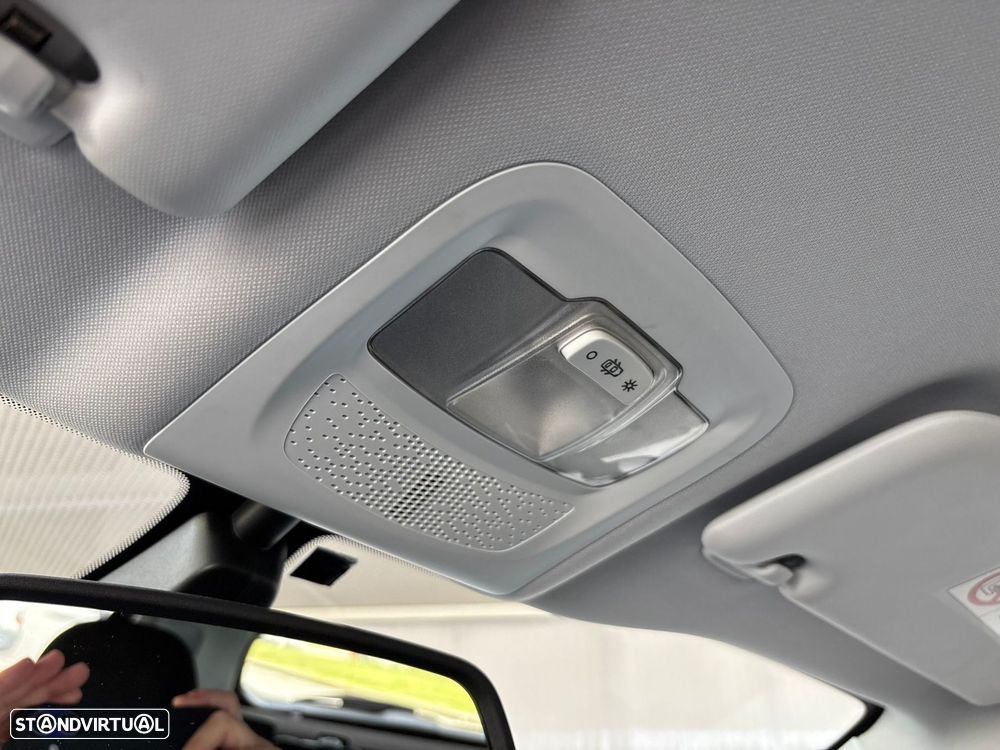 Peugeot 2008 1.2 PureTech Style - 44