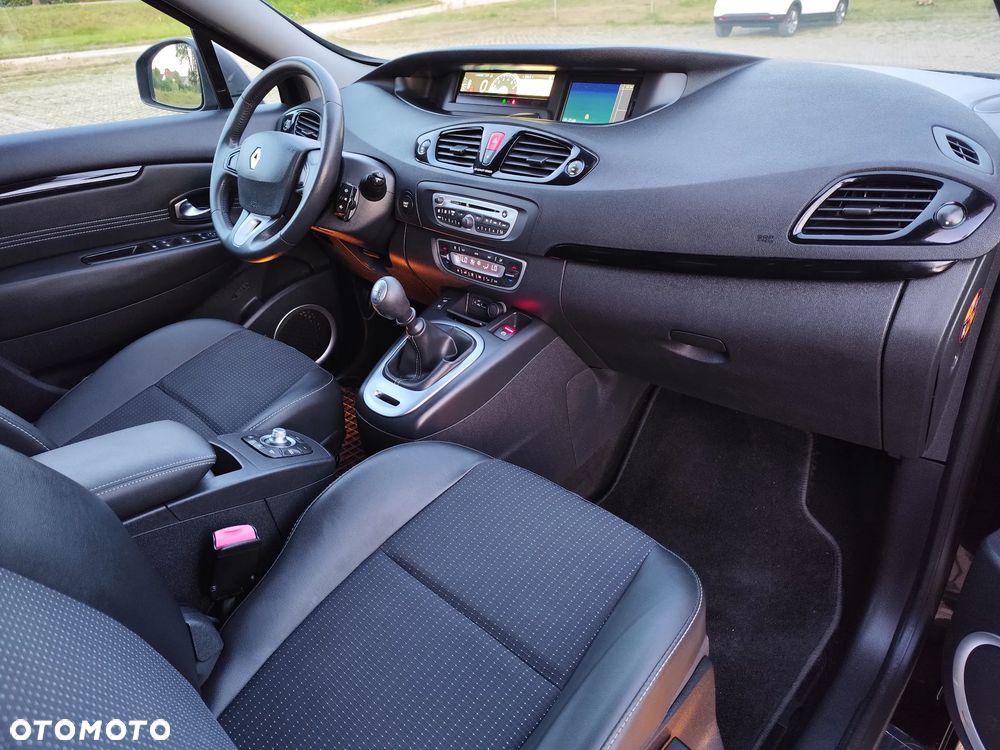 Renault Scenic 1.6 16V 110 Paris - 14