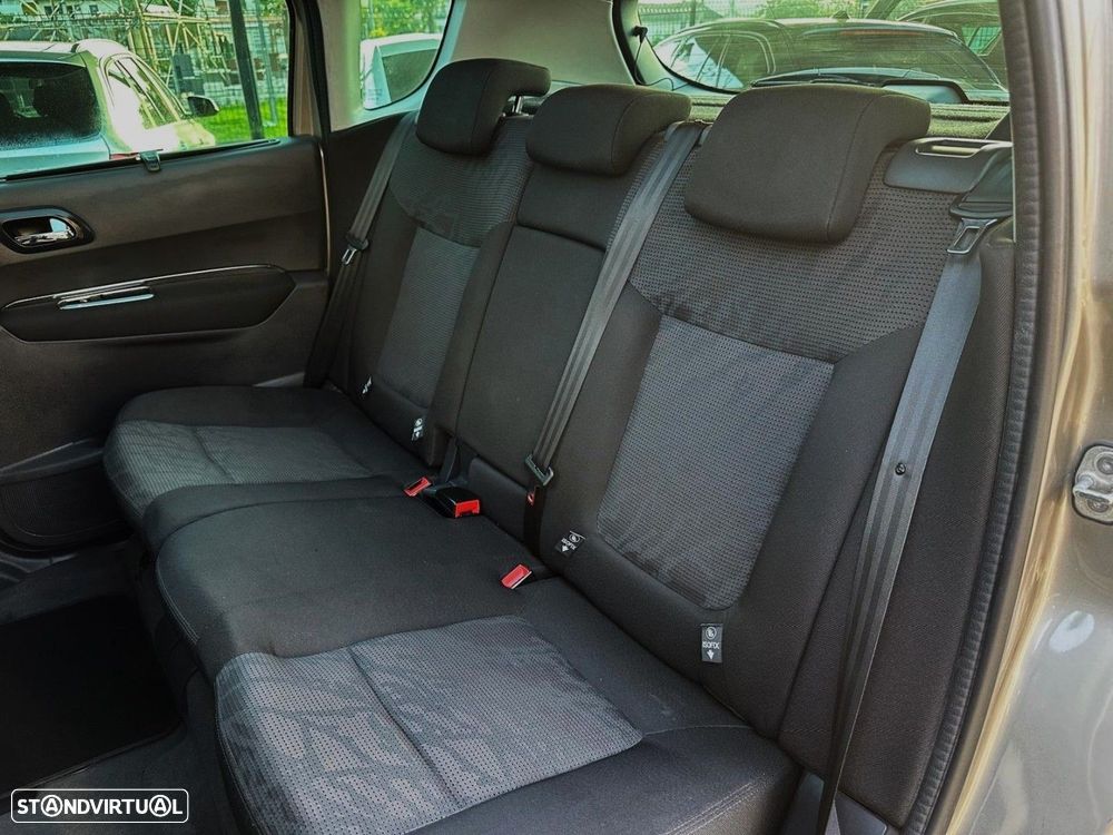 Peugeot 3008 1.6 HDi Sport JLL18 - 39