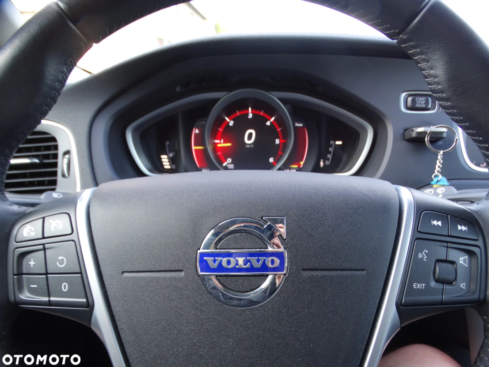 Volvo V40 D3 Geartronic Momentum - 17