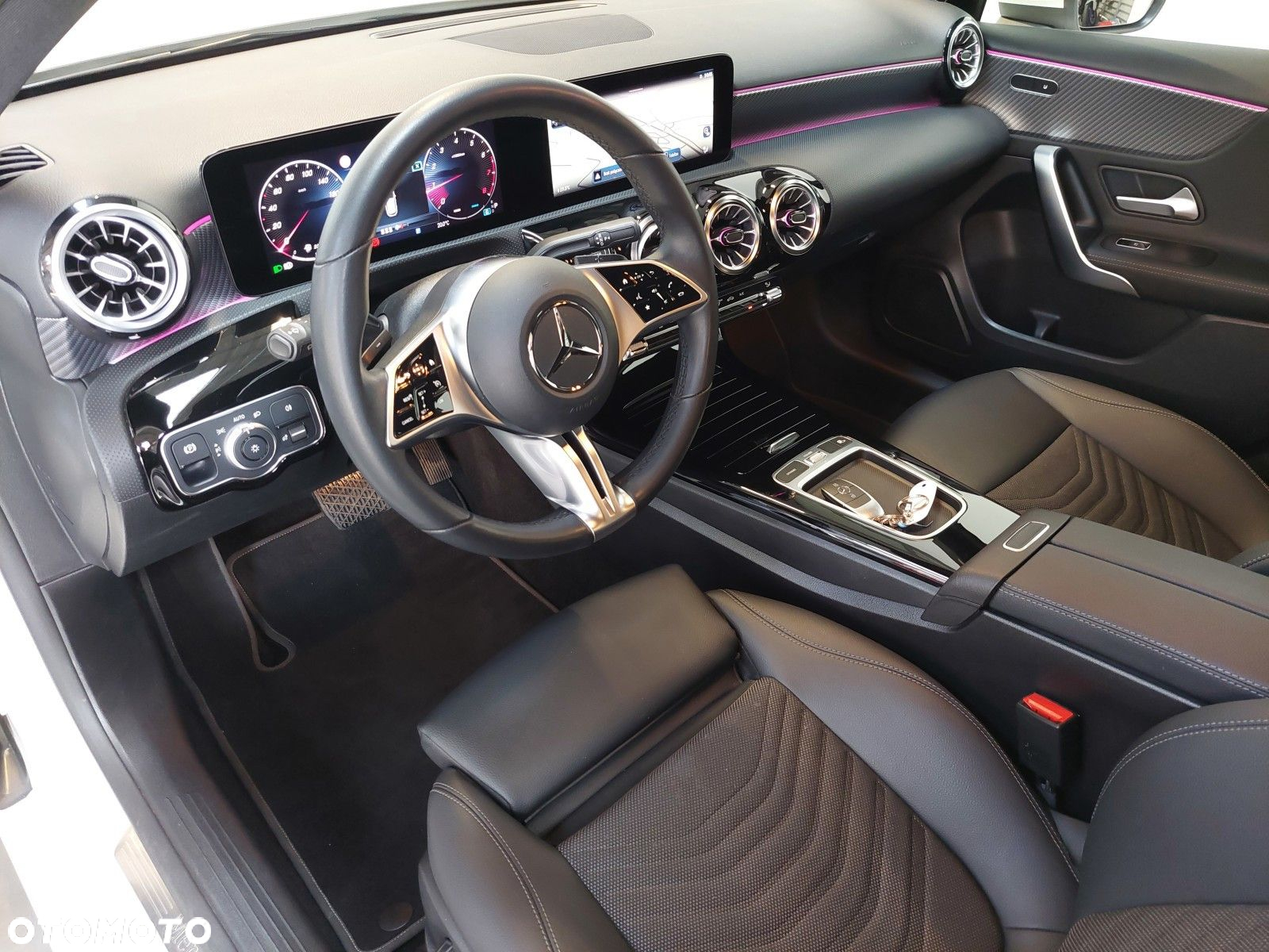 Mercedes-Benz Klasa A 200 Progressive 7G-DCT - 18
