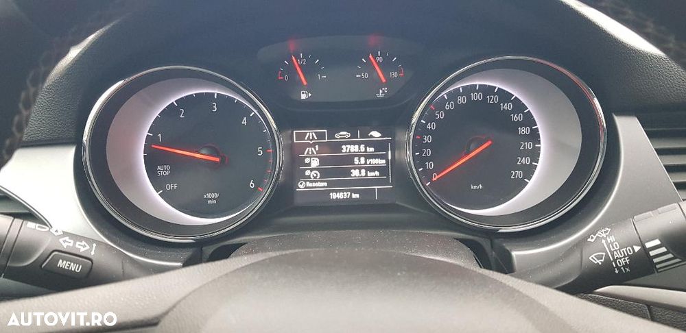 Opel Astra 1.6 D (CDTI) Start/Stop Sports Tourer Edition - 10