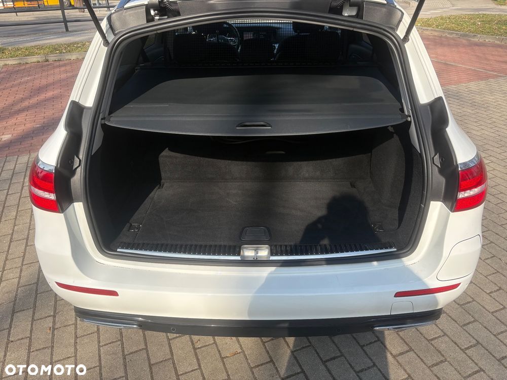 Mercedes-Benz Klasa E 300 de 9G-TRONIC Exclusive - 12