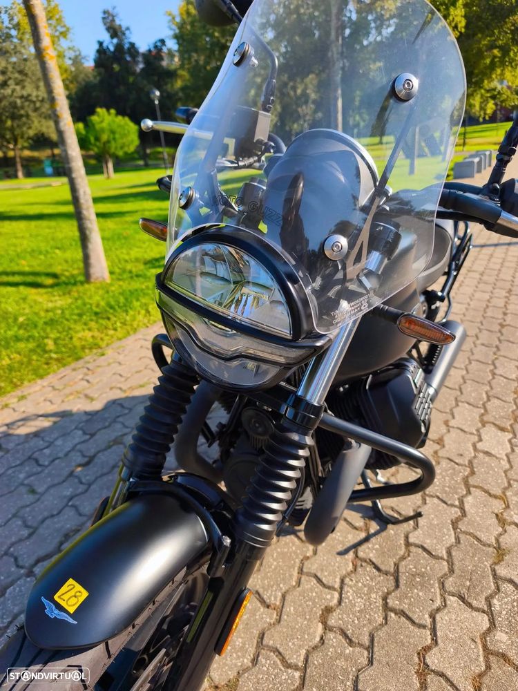 Moto Guzzi V7 850 Stone - 12
