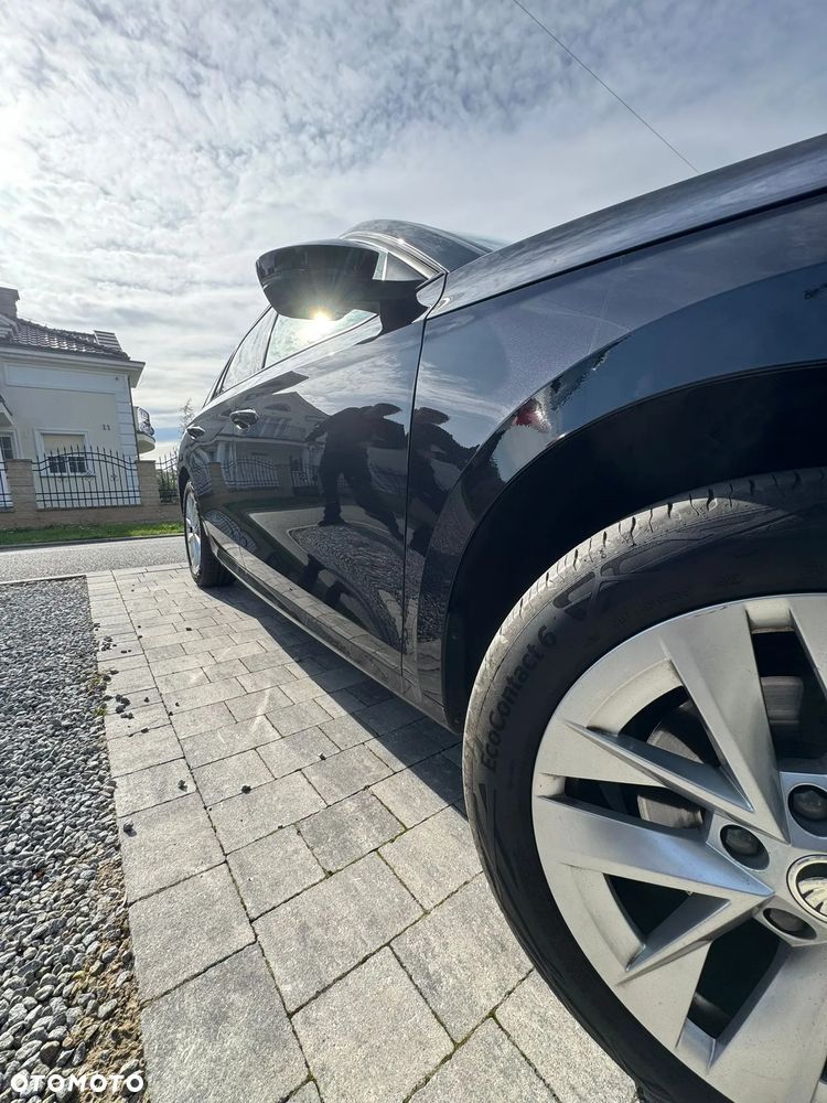 Skoda Octavia 2.0 TDI Ambition DSG - 25