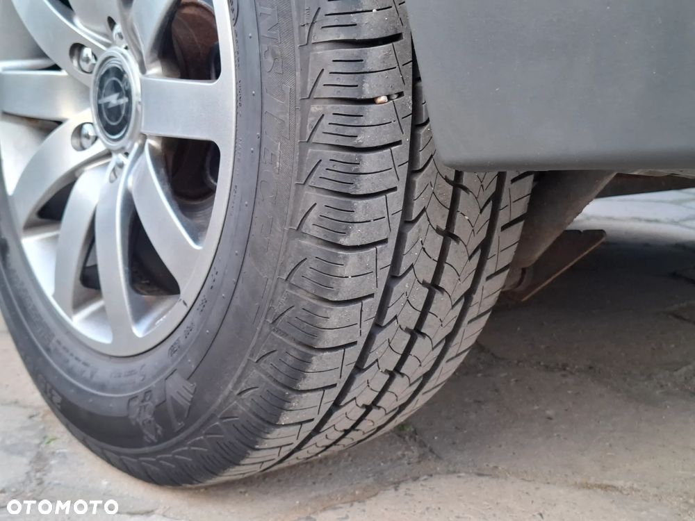 Opel Vivaro 2010 LONG DUBEL KABINA 5osobowy 2.5CDTI 150KM - 32