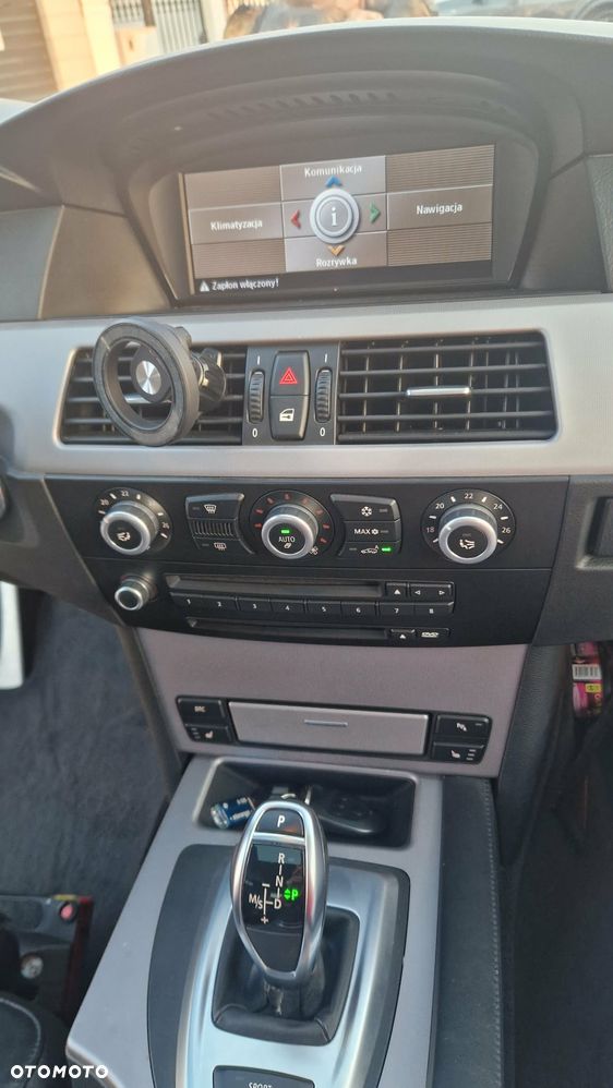 BMW Seria 5 525i Edition Sport - 13