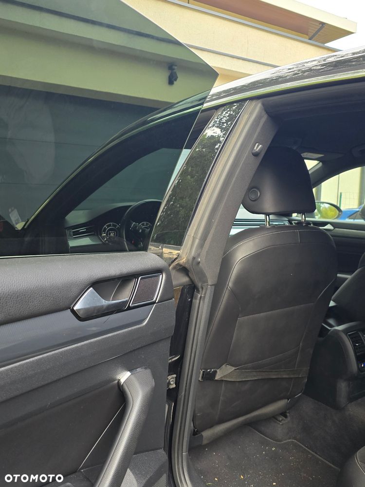 Volkswagen Arteon 2.0 TDI SCR 4Motion DSG R-Line - 9