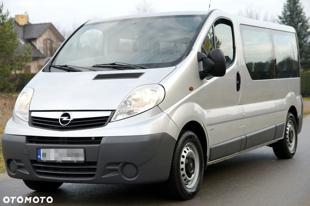 Opel Vivaro - 1