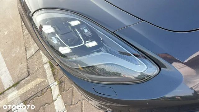 Porsche Panamera 4S Executive - 11