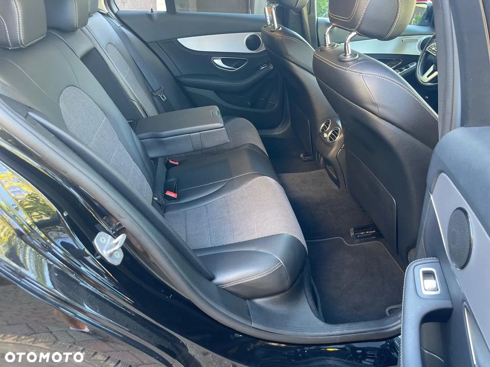 Mercedes-Benz Klasa C 220 d 9G-TRONIC Avantgarde - 8