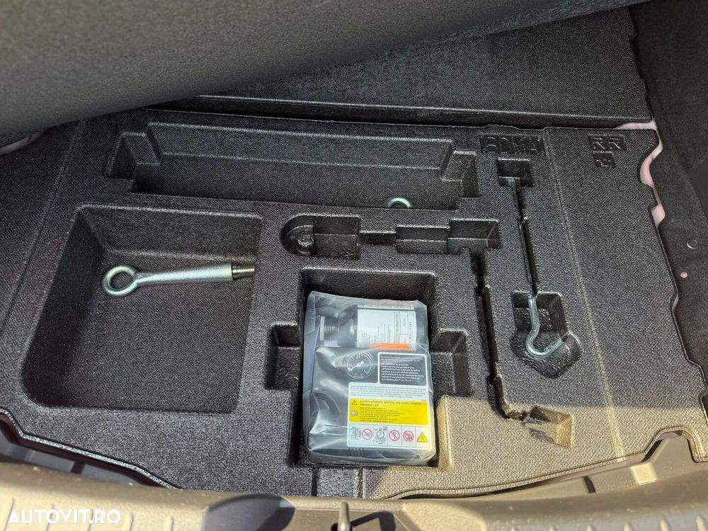 Mazda 3 e-Skyactiv X186 AT MHEV Center-Line - 29